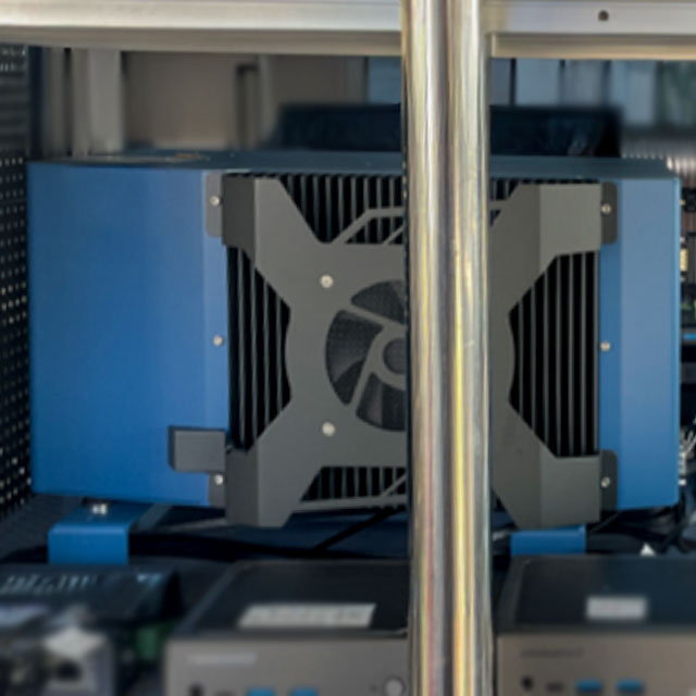 버스 안에 설치된 판단 처리 컴퓨터